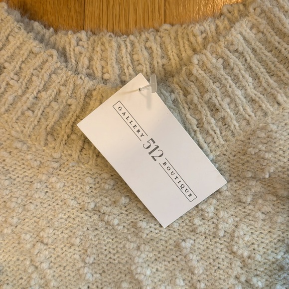 New Lush Tula Balloon Sleeve Cream Sweater (Small) - Picture 8 of 8